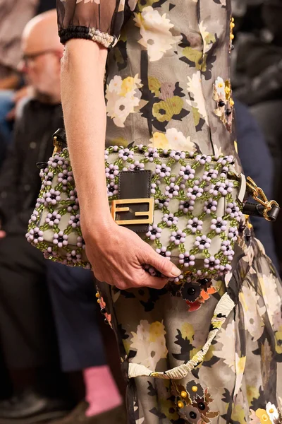 Look 207